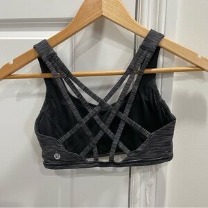 Lululemon Size 4 Sports Bra